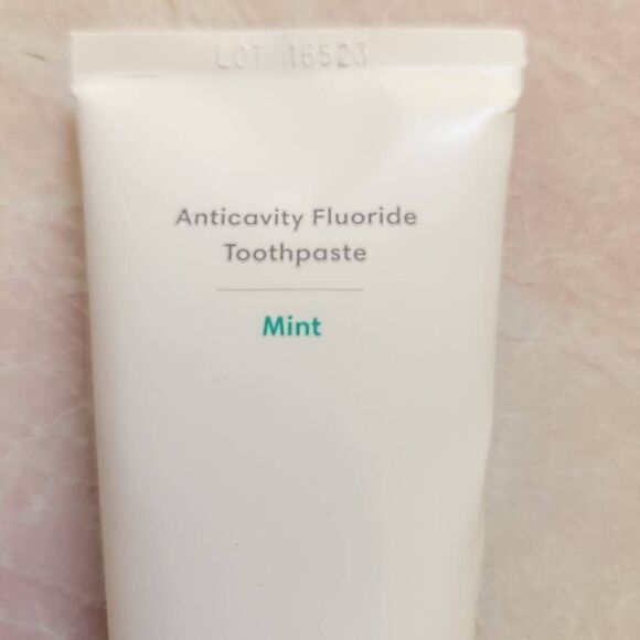 Quip anticavity fluoride toothpaste mint 4.6 oz toothpaste New bottle - Picture 4 of 4